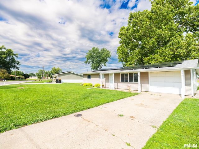 1201 EAGLE Avenue, Washington, IL 61571