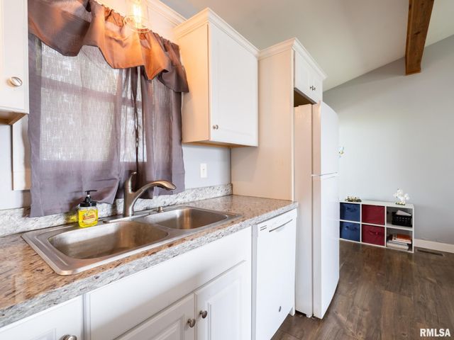 1201 EAGLE Avenue, Washington, IL 61571