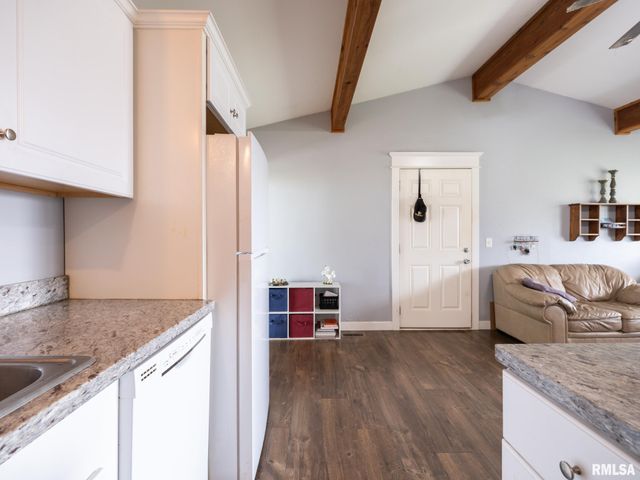 1201 EAGLE Avenue, Washington, IL 61571