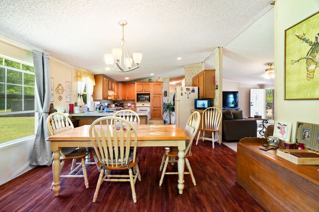 1530 W Front St Street 82, Blossom, TX 75416