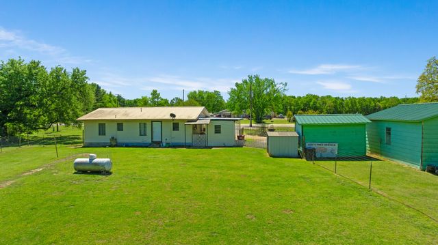 1530 W Front St Street 82, Blossom, TX 75416