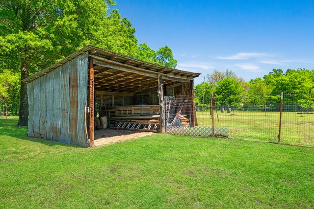 1530 W Front St Street 82, Blossom, TX 75416
