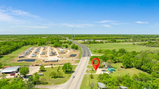 1530 W Front St Street 82, Blossom, TX 75416