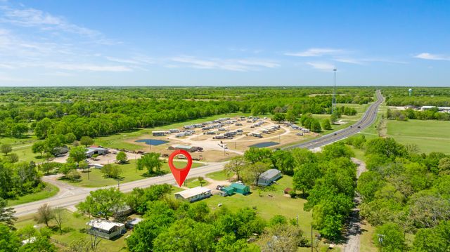 1530 W Front St Street 82, Blossom, TX 75416