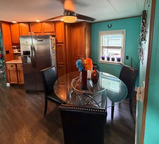 442 W Touhy Avenue 364, Des Plaines, IL 60018