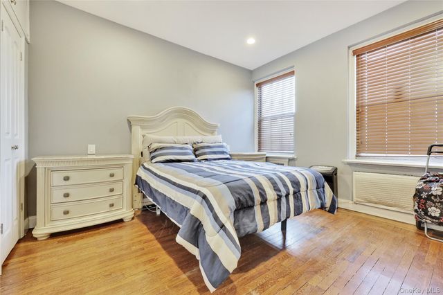 819 Broadway 1-G, Woodmere, NY 11598