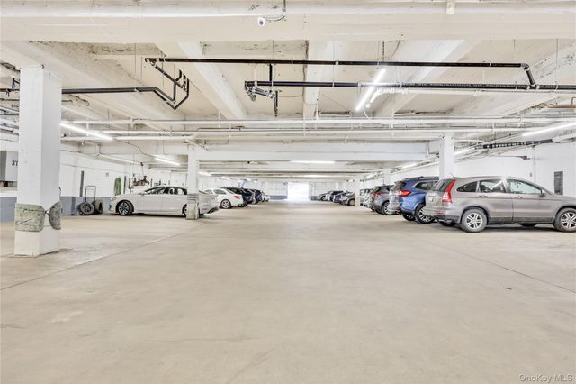 819 Broadway 1-G, Woodmere, NY 11598