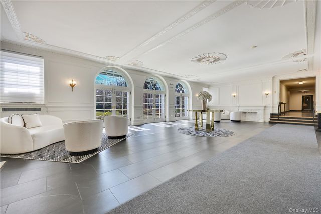 819 Broadway 1-G, Woodmere, NY 11598