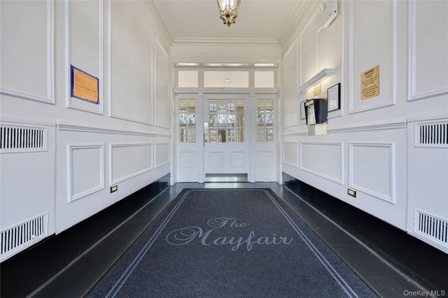 819 Broadway 1-G, Woodmere, NY 11598