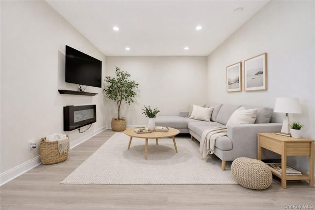 819 Broadway 1-G, Woodmere, NY 11598