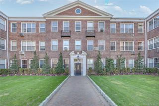 819 Broadway 1-G, Woodmere, NY 11598