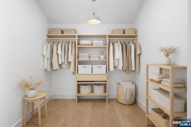 442 Ellis Place, Wyckoff, NJ 07481