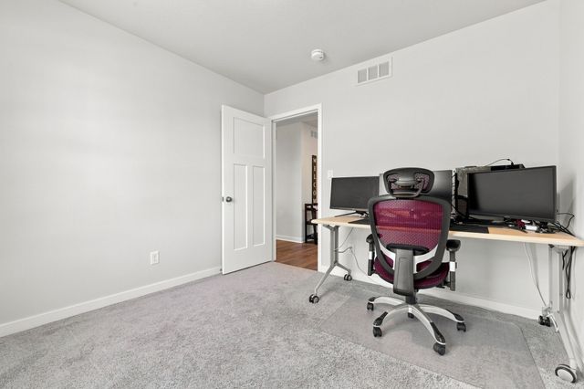 5613 Brook View Avenue, Des Moines, IA 50317