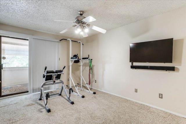 29 Oakbrook Drive, Lewisville, TX 75057