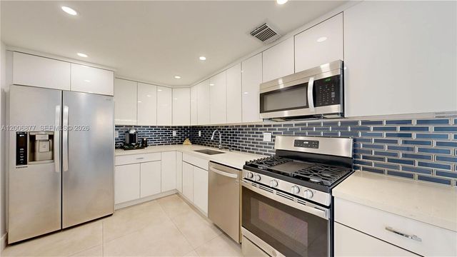 3140 S Ocean Dr 1205, Hallandale Beach, FL 33009