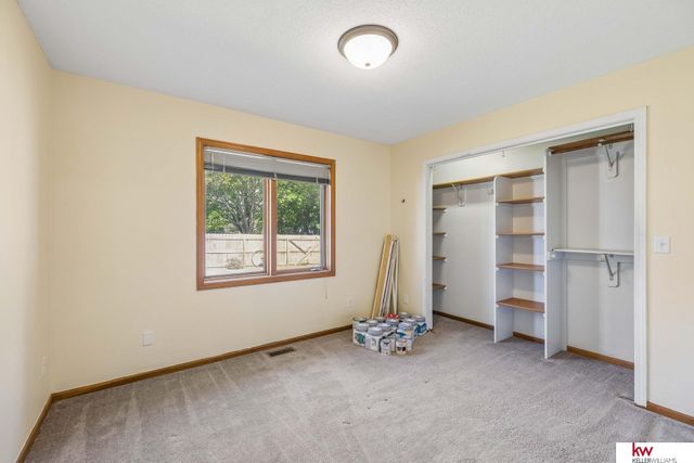6401 Densmore Road, Lincoln, NE 68512