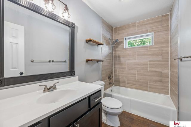 6401 Densmore Road, Lincoln, NE 68512