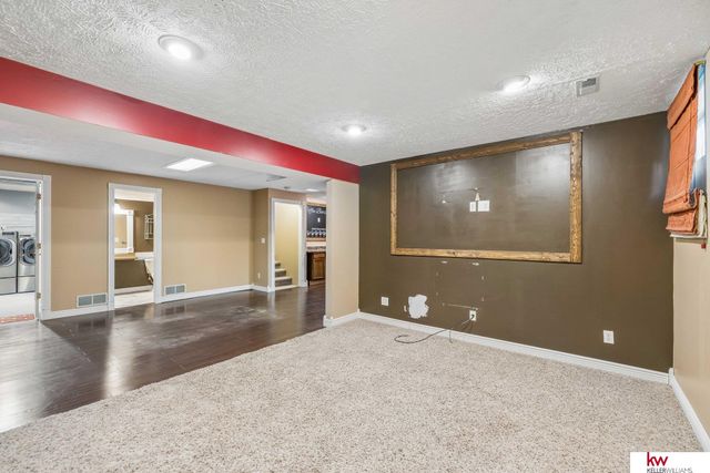 6401 Densmore Road, Lincoln, NE 68512
