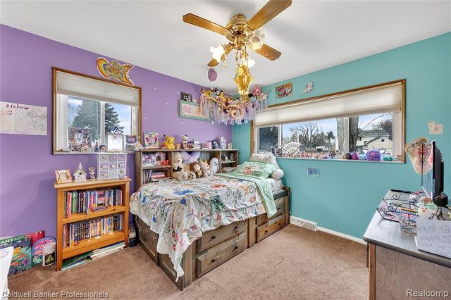 2556 N Williams Lake Rd. Road, Waterford, MI 48327