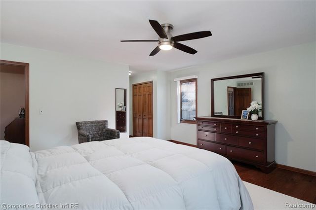 38621 Rutgers Drive, Northville, MI 48335