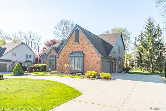 38621 Rutgers Drive, Northville, MI 48335