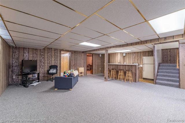 38621 Rutgers Drive, Northville, MI 48335