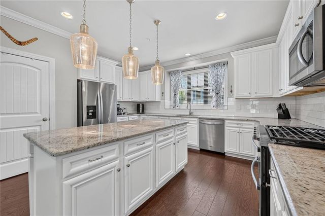 564 Henry Drive, Marietta, GA 30064