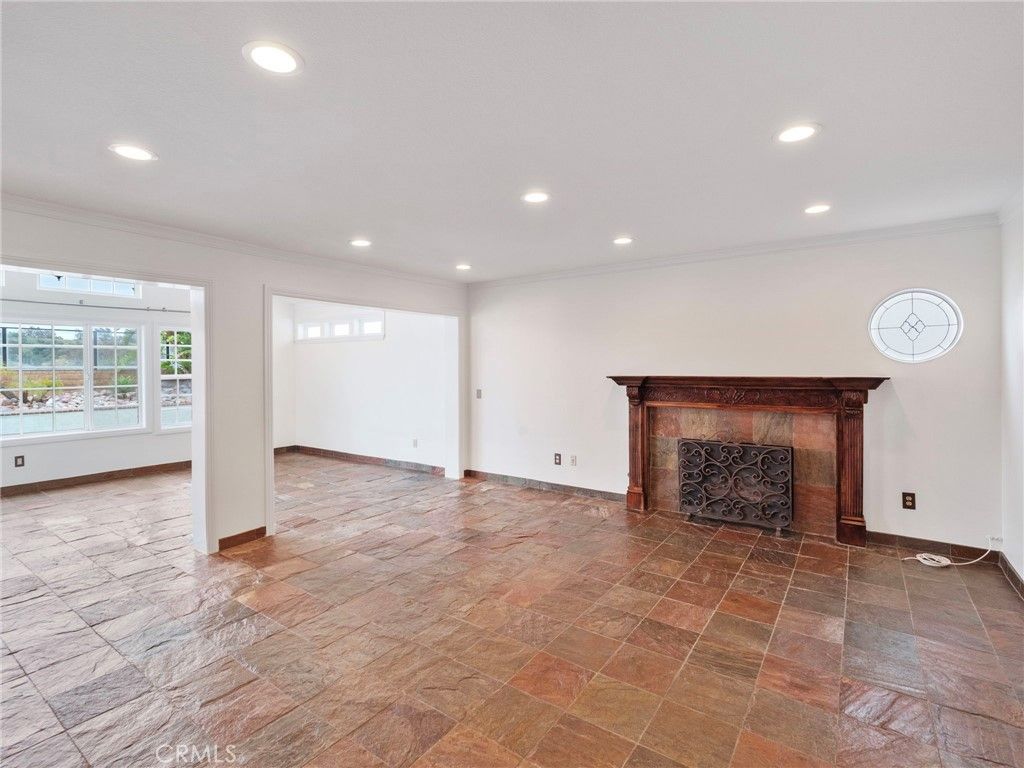 Image 12 of property listing at 21052 Kensington Lane, Lake Forest, CA 92630