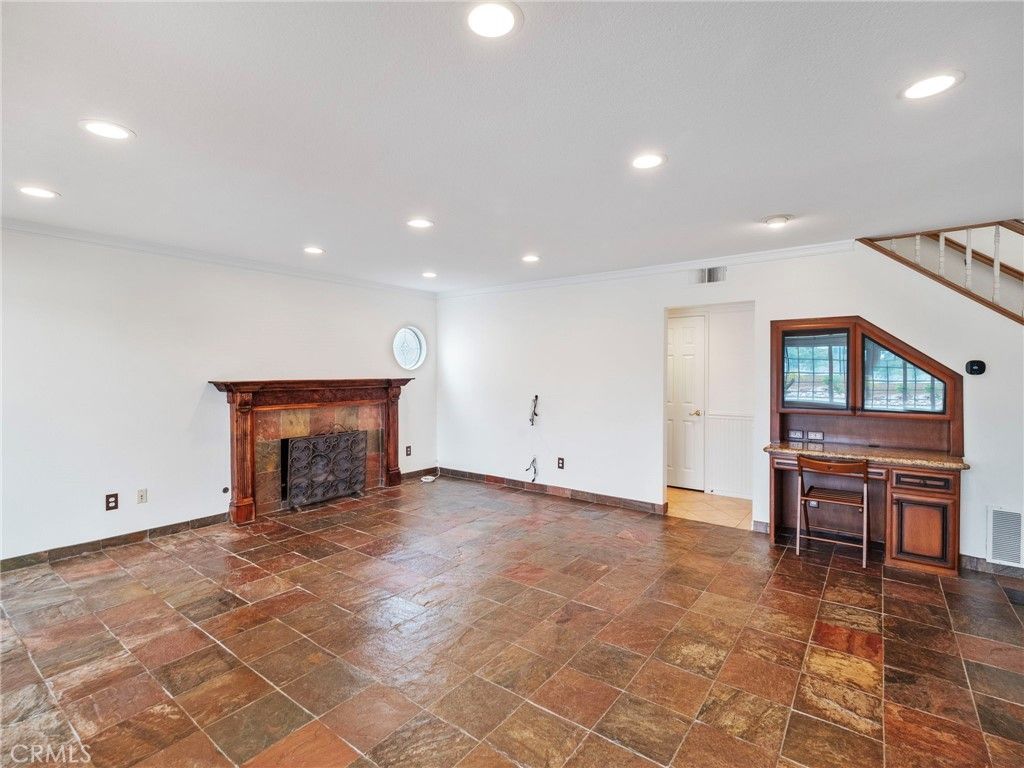 Image 13 of property listing at 21052 Kensington Lane, Lake Forest, CA 92630