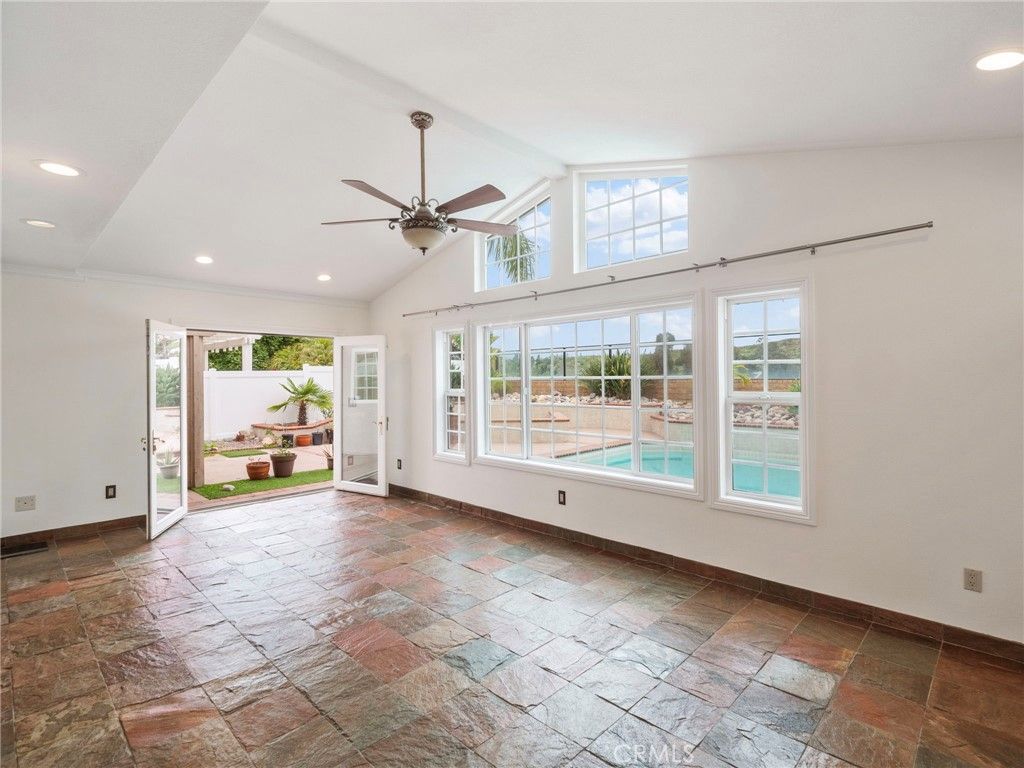 Image 16 of property listing at 21052 Kensington Lane, Lake Forest, CA 92630