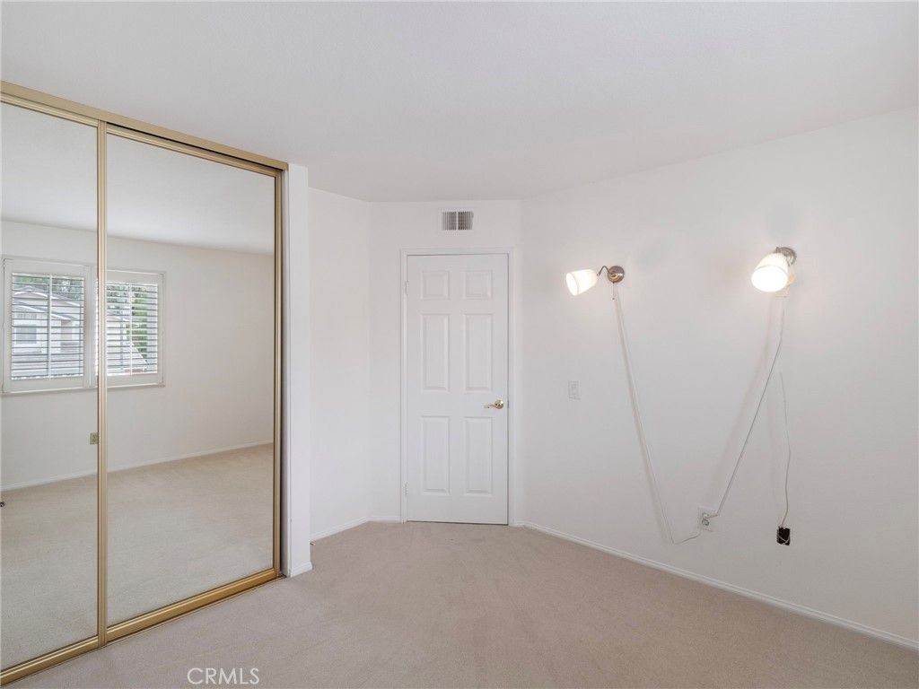 Image 30 of property listing at 21052 Kensington Lane, Lake Forest, CA 92630