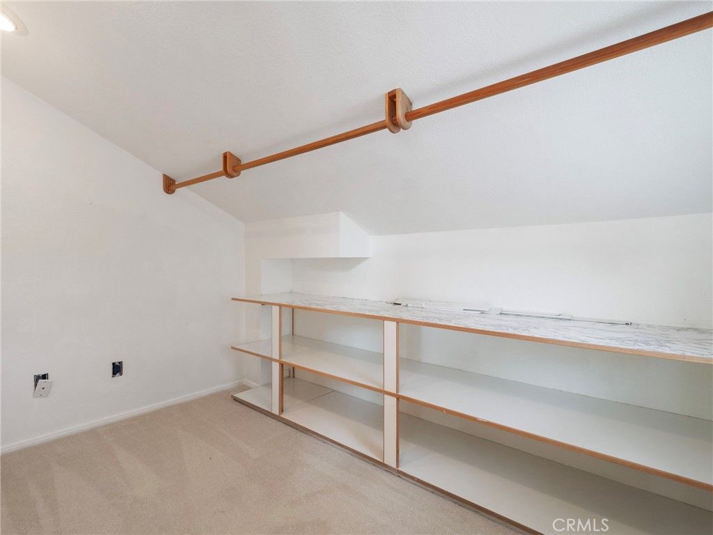 Image 32 of property listing at 21052 Kensington Lane, Lake Forest, CA 92630