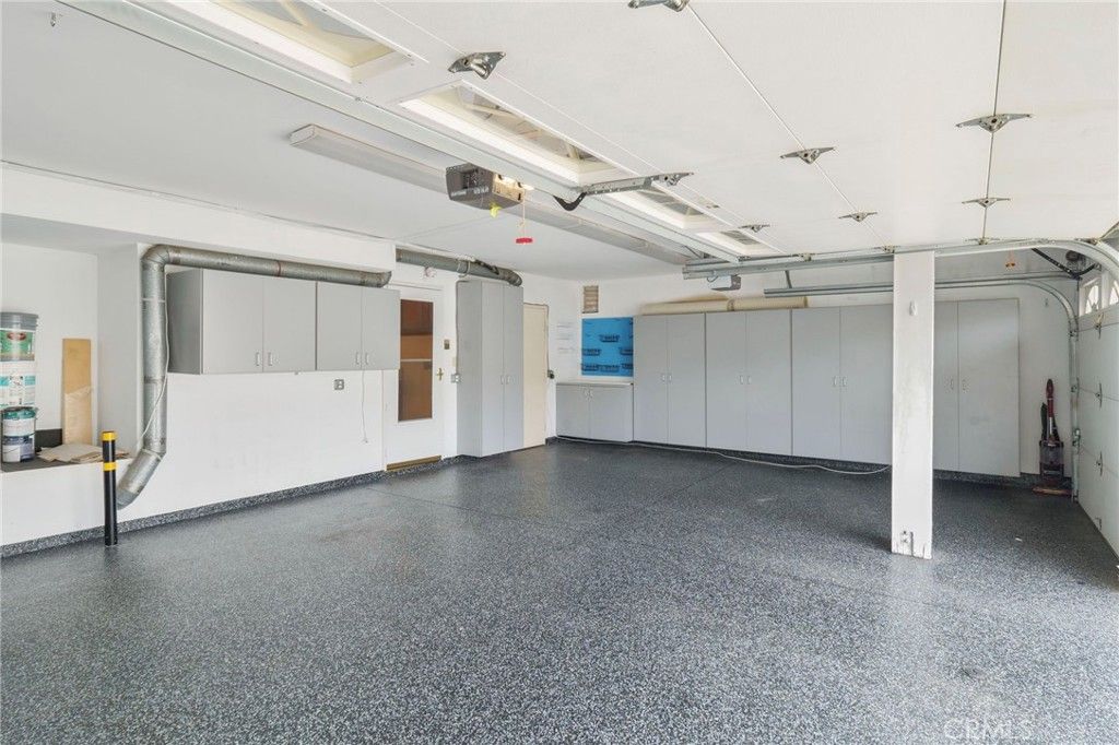 Image 35 of property listing at 21052 Kensington Lane, Lake Forest, CA 92630