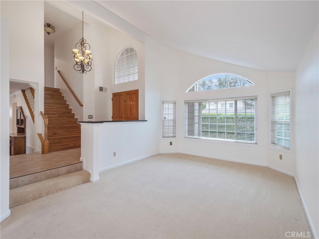 Image 6 of property listing at 21052 Kensington Lane, Lake Forest, CA 92630