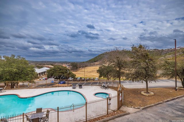 20 Tapatio Dr E Unit 102, Boerne, TX 78006
