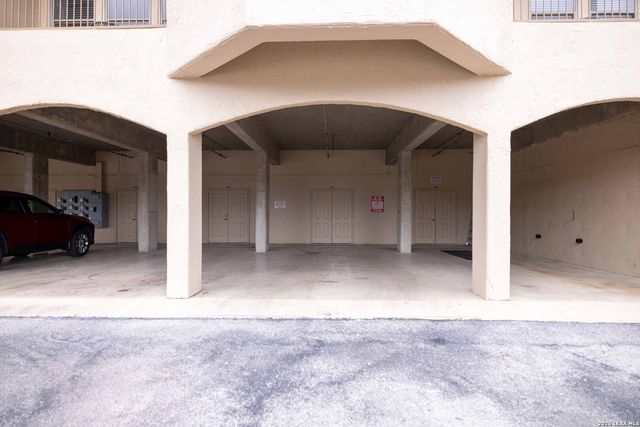 20 Tapatio Dr E Unit 102, Boerne, TX 78006