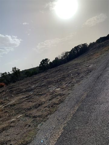 1301 ridgeview Circle, Granbury, TX 76048