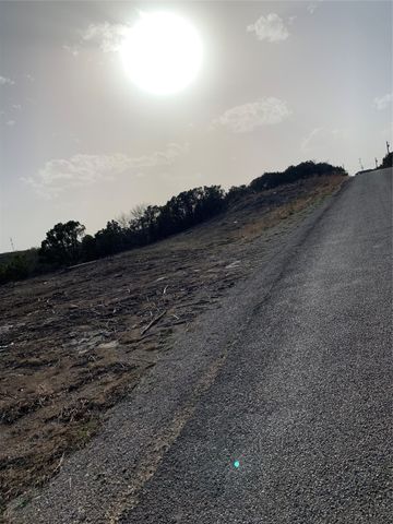 1301 ridgeview Circle, Granbury, TX 76048