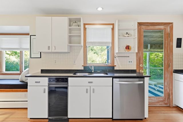 52 Hickory Rd, Sudbury, MA 01776