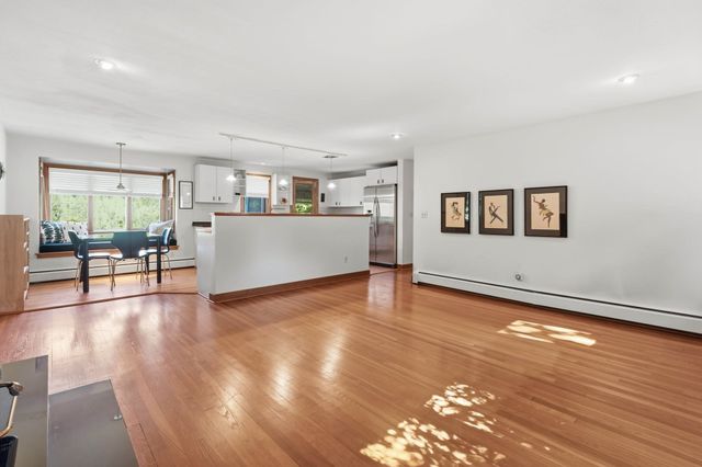 52 Hickory Rd, Sudbury, MA 01776