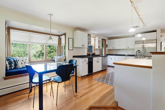 52 Hickory Rd, Sudbury, MA 01776