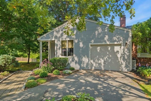 52 Hickory Rd, Sudbury, MA 01776