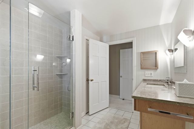 52 Hickory Rd, Sudbury, MA 01776