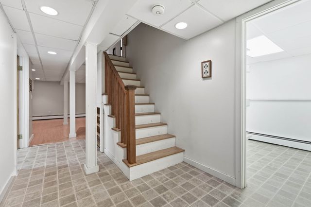 52 Hickory Rd, Sudbury, MA 01776
