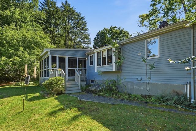 52 Hickory Rd, Sudbury, MA 01776