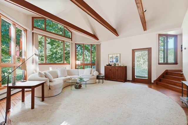 52 Hickory Rd, Sudbury, MA 01776