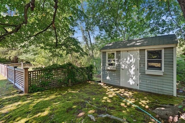 52 Hickory Rd, Sudbury, MA 01776
