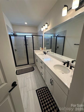 5772 Coulee Lane, Charlotte, NC 28215