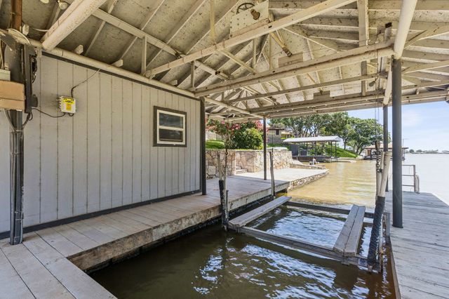 2121 N Rough Creek, Granbury, TX 76048