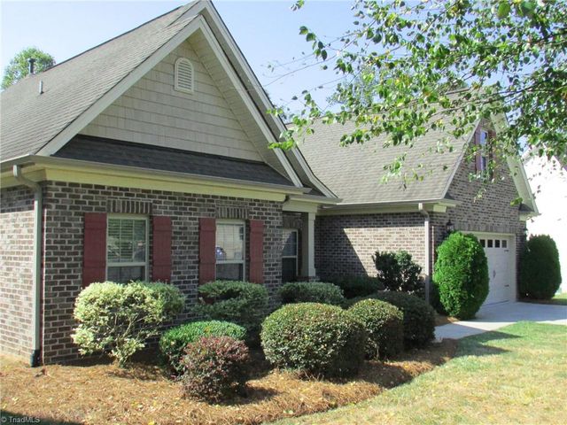 4617 Olivine Lane, Pfafftown, NC 27040